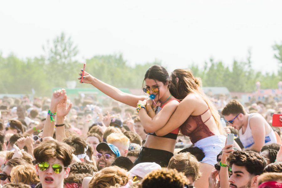 How to Survive Glastonbury - The Ultimate Guide